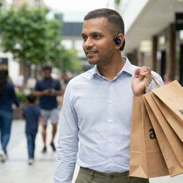 Clip On Wireless Bluetooth Calling Earphone With Display (WSBD6)